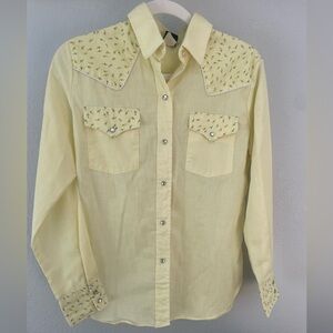 Vintage The 45th West Collection Butter Yellow with Floral Detail Rodeo Shirt
